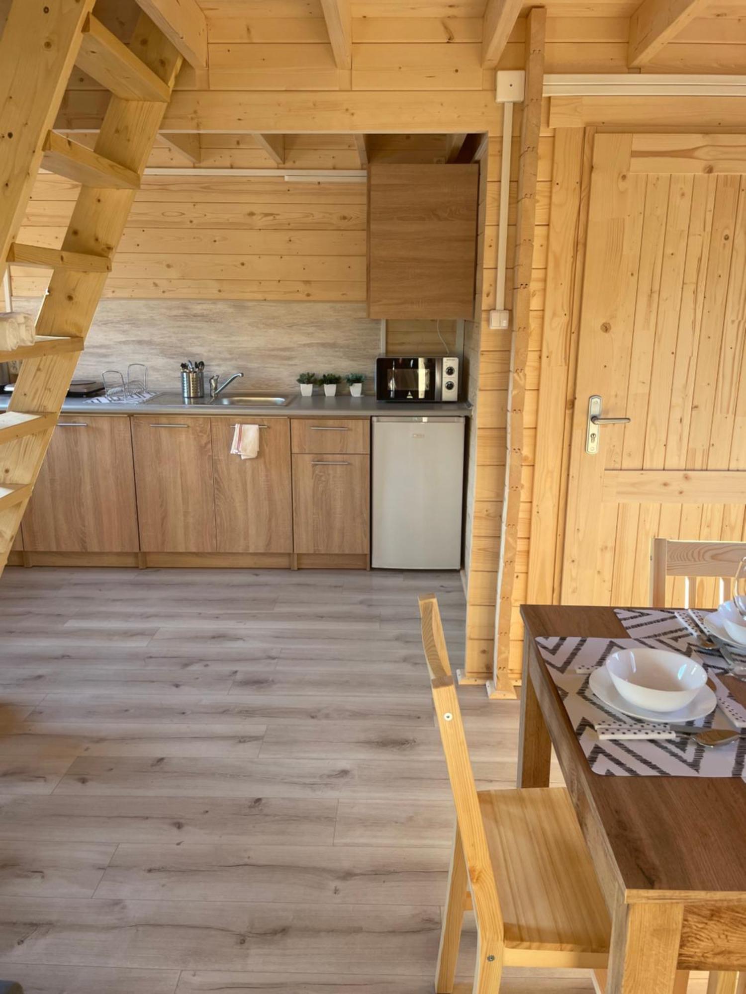 Osada Gardenia Villa Ślesin Exteriör bild